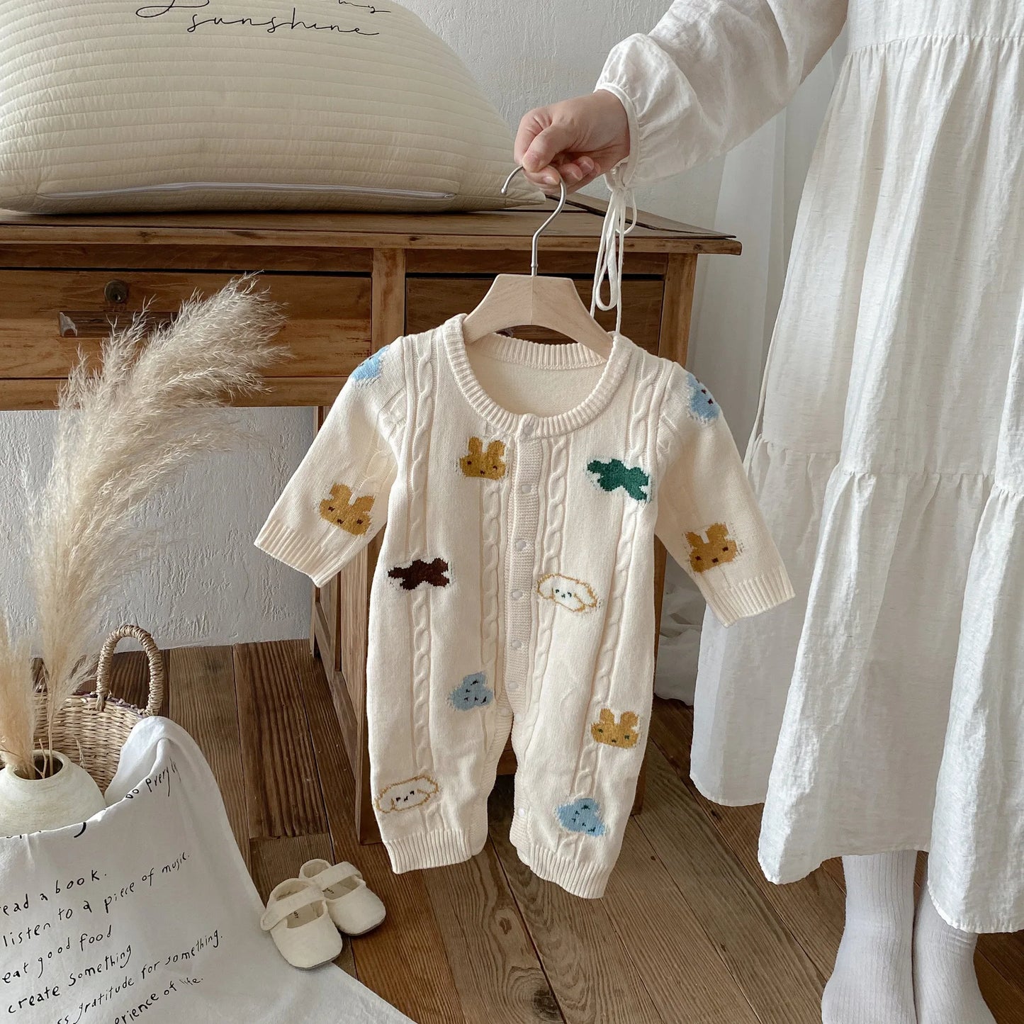 Baby Clothes 2025 Autumn and Winter New Knitted Jumpsuit for Boys and Girls Long Sleeve Cartoon Knitted Climbing Clothes