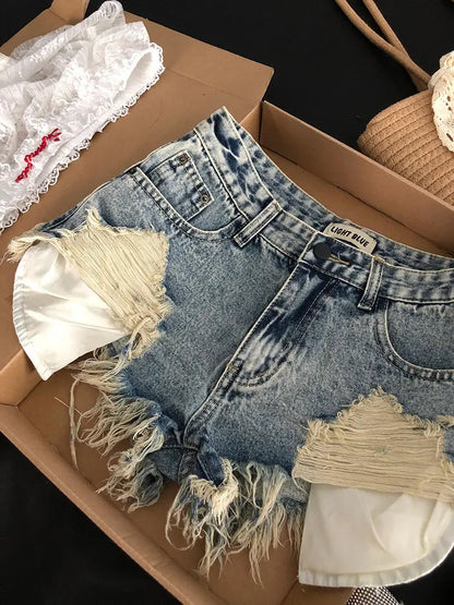 Ripped Jeans Shorts Women's Retro Pockets Fringed Rough Edge Design Y2k Slim-fit Hip-wrapped Super Short Hot Pants